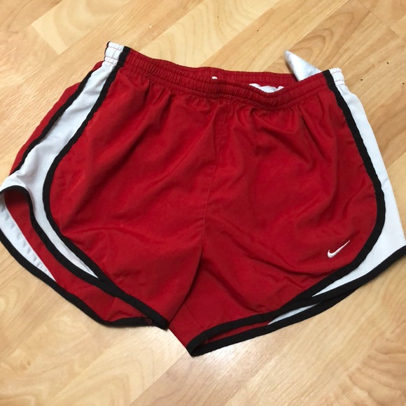 Nike Pants - Nike tempo shorts